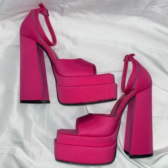 Public Desire Hot Pink Platform Barbie Inspired 70’s Retro Sexy Heel size UK 4 - Picture 4 of 12